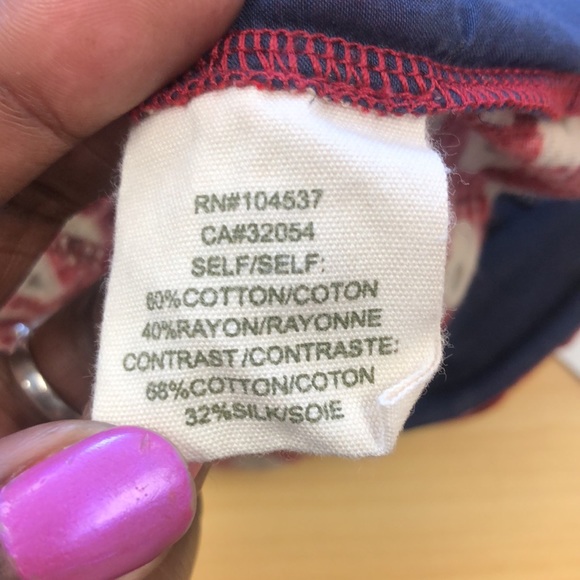 Tiny Navy Floral w/embroidery SL button front. Size S - Picture 7 of 8